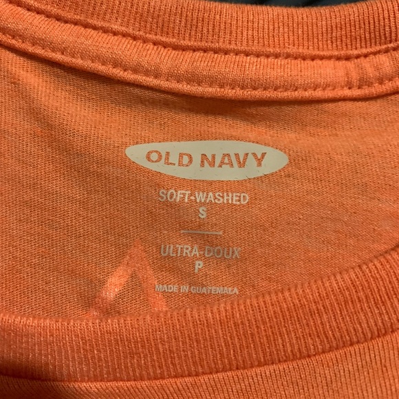 Old navy tee small - Picture 3 of 3